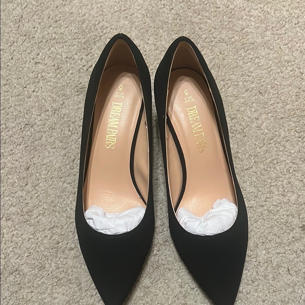 Black Heels Classic Elegance brand is Dreampairs
